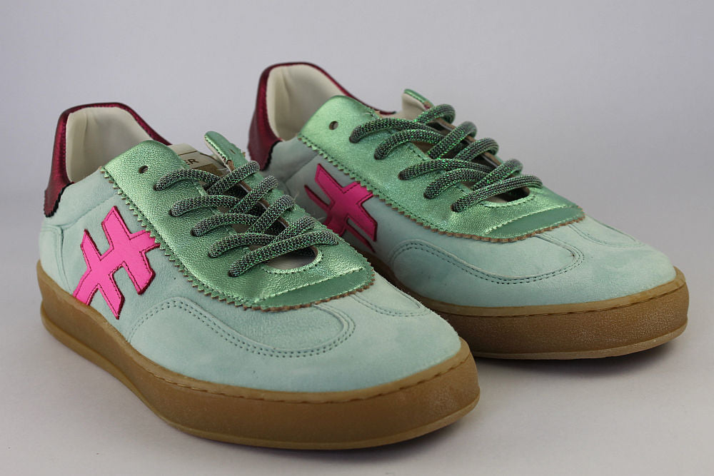 'Iconic II' in Mint