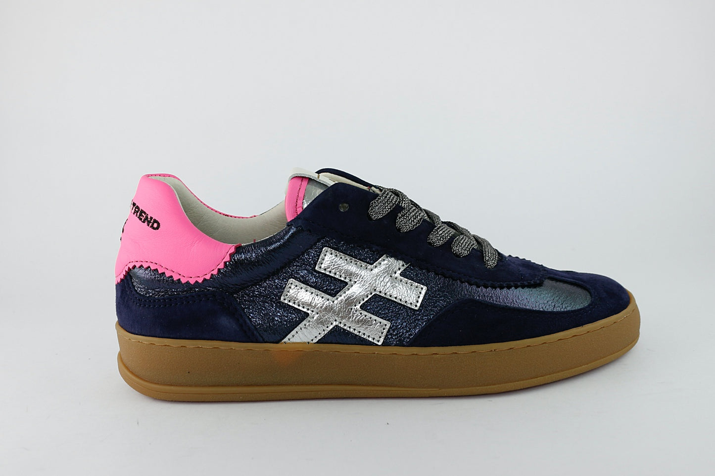 'Iconic II' in Navy