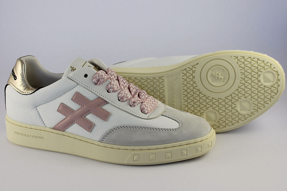 'Iconic II' in White Trainer