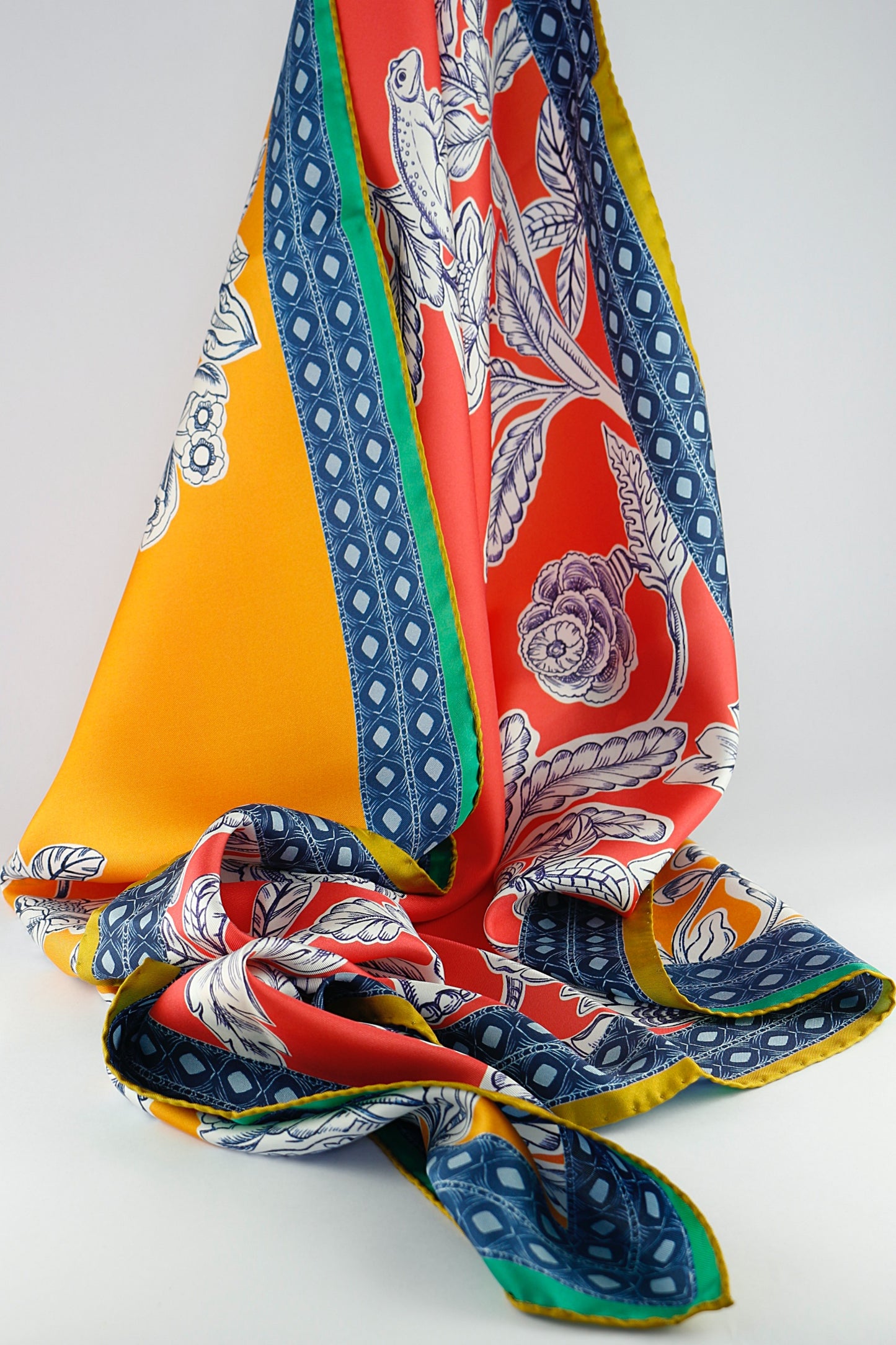 'Venetian Garden' in Watermelon