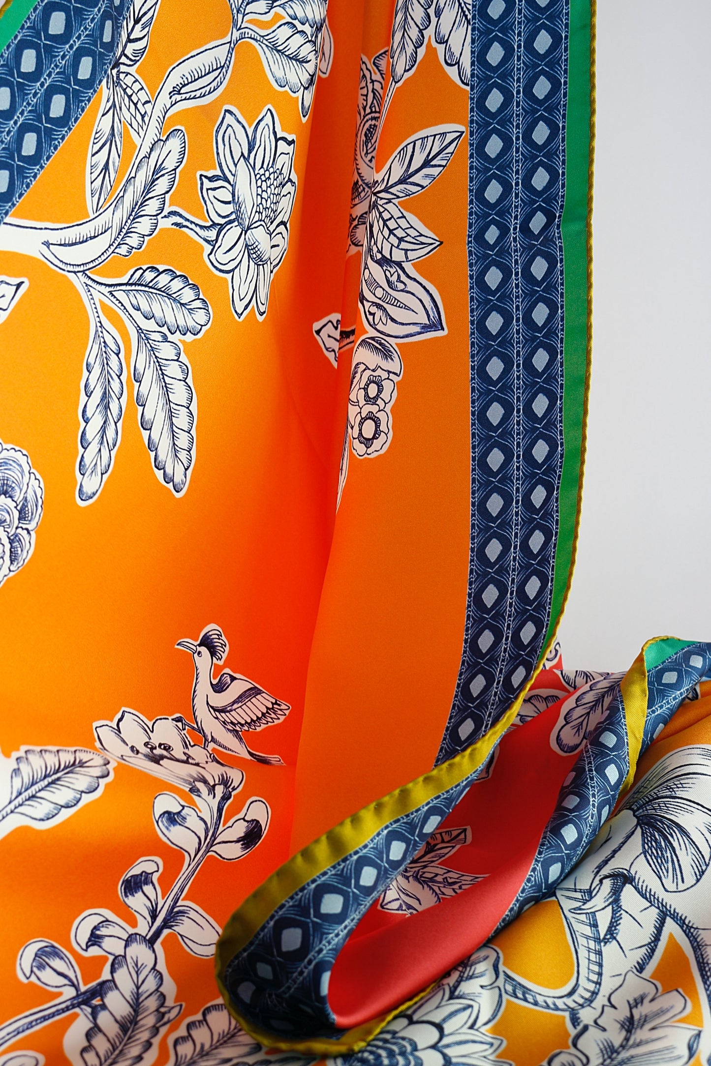 'Venetian Garden' in Watermelon