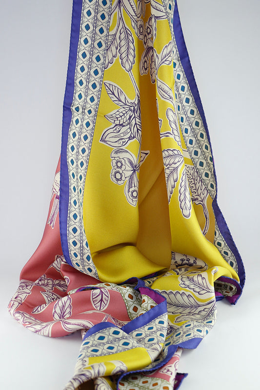 'Venetian Garden' in Mustard