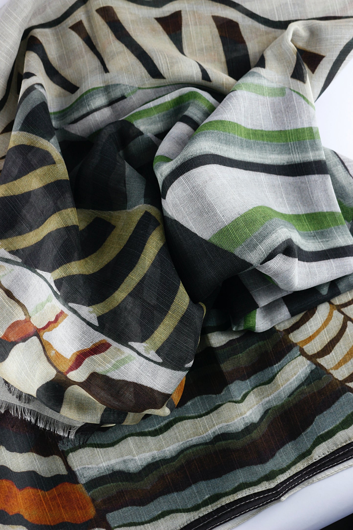 'Spiral Shell' in Taupe