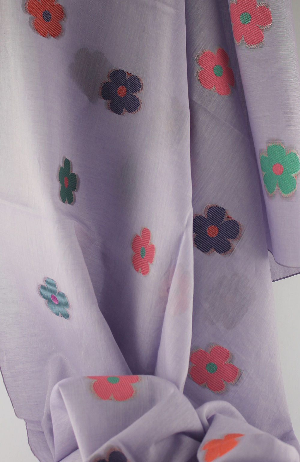 'Daisy' in Lavender Scarf
