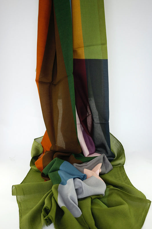 'Composition' in Green & Multi