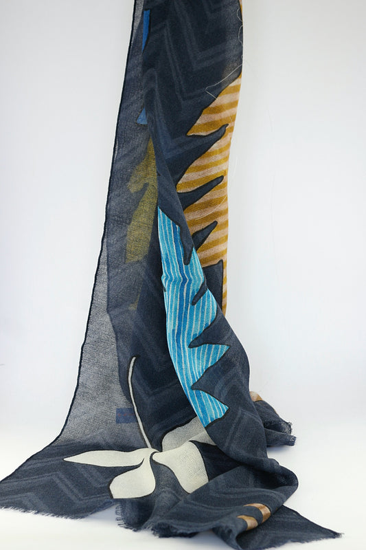 'Leaf Motif' in Blue