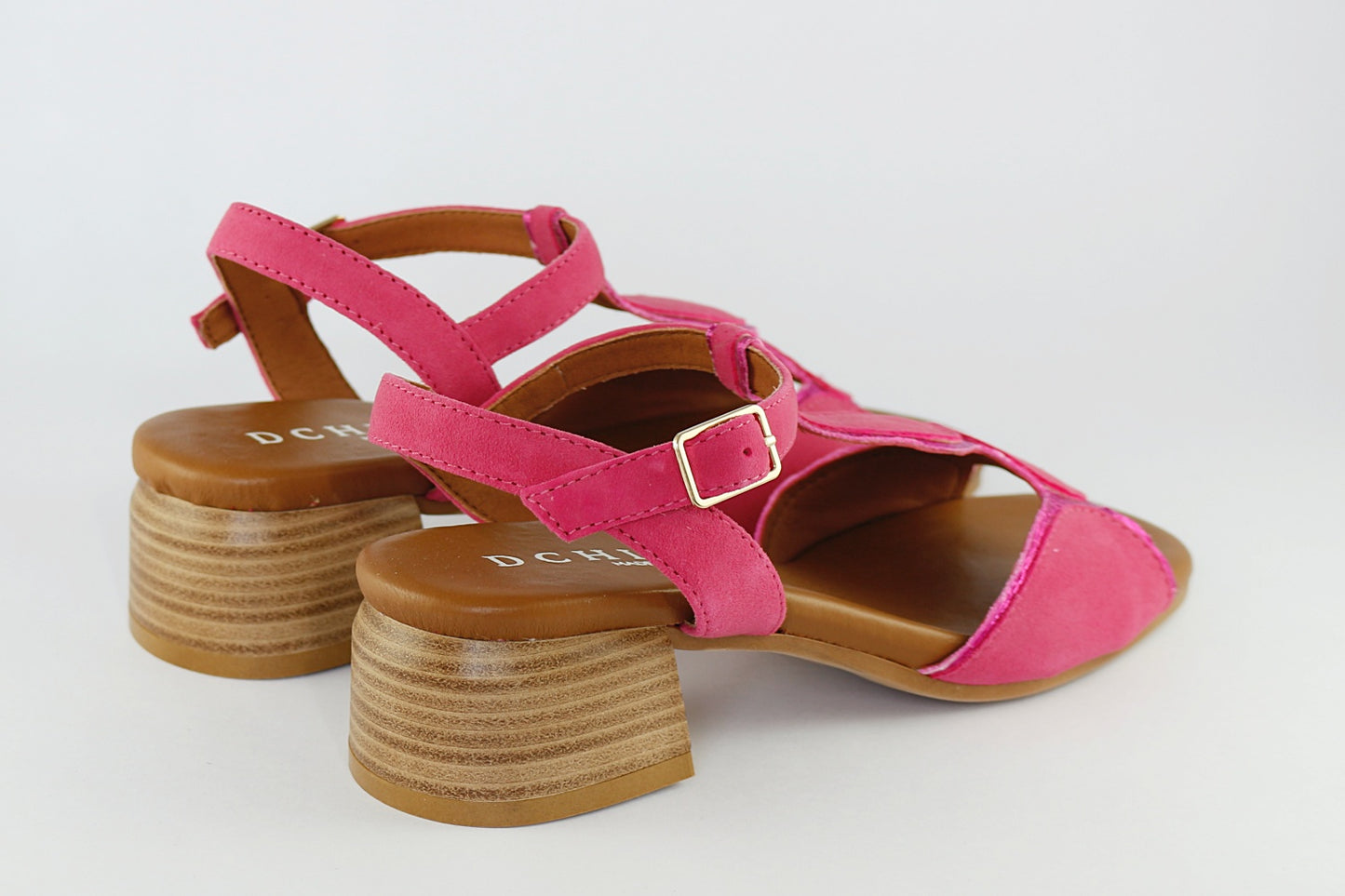 'Zoe' in Pink