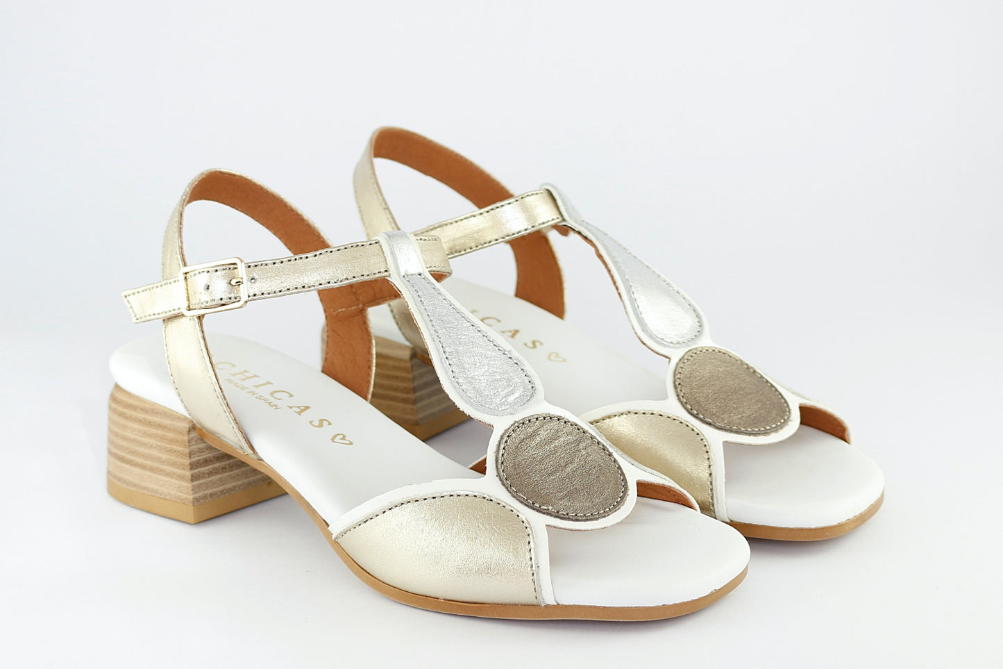Zoe in Metallic