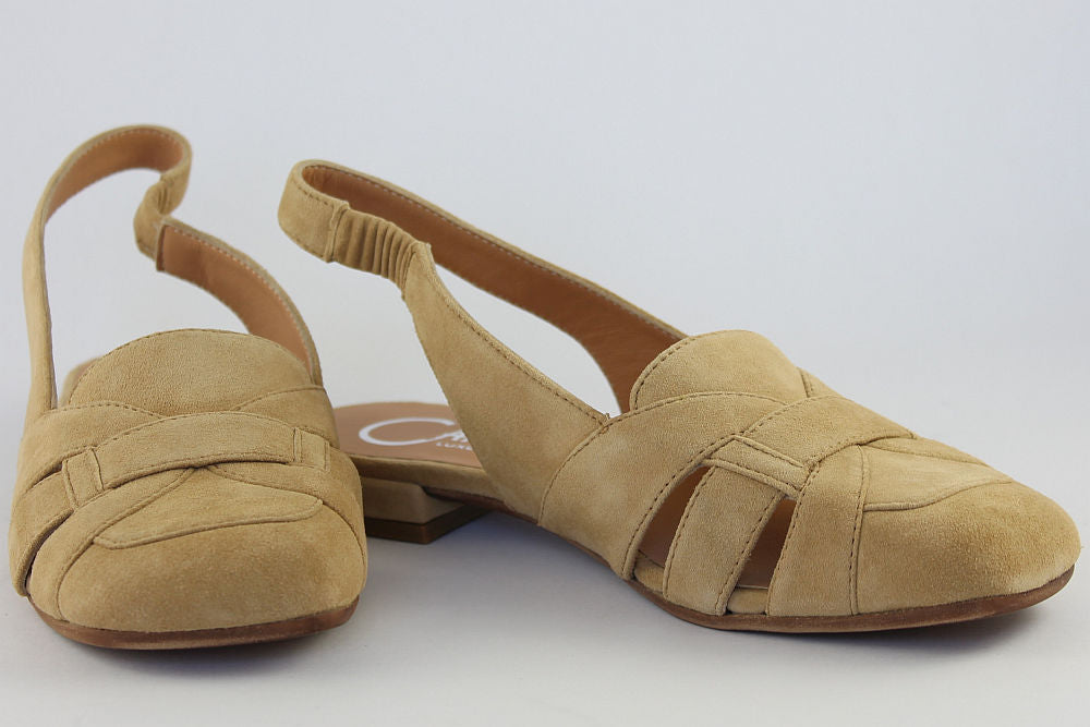 'Elsa' Sandal in Sand