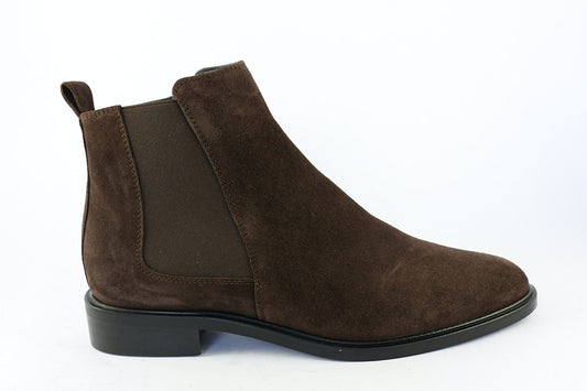 'Ester' in Chocolate