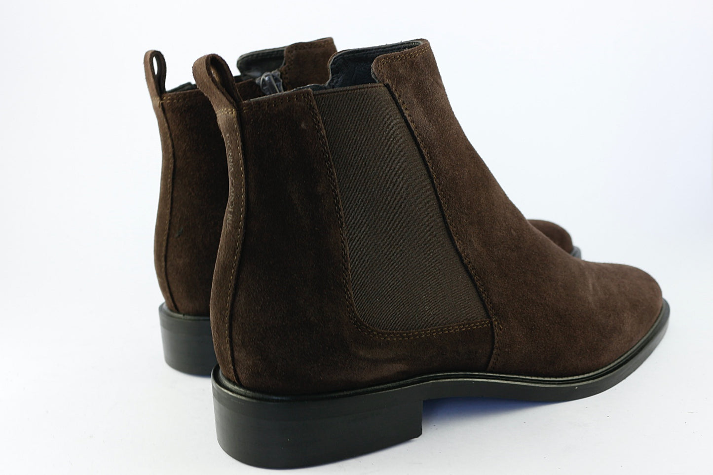 'Ester' in Chocolate