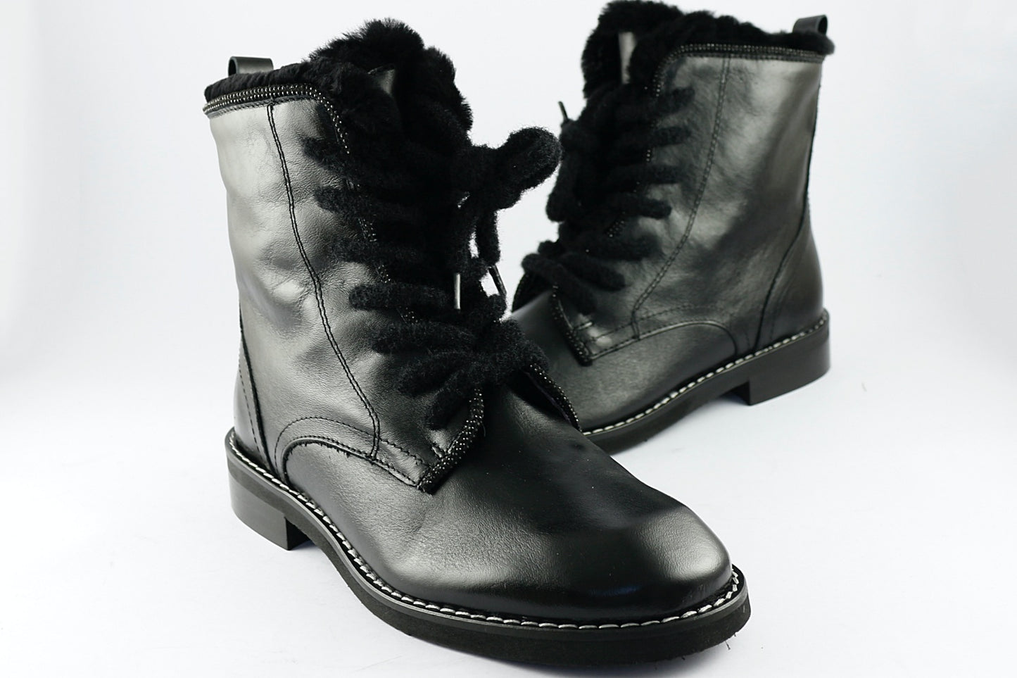 'Freya' in Black Leather Sheepskin