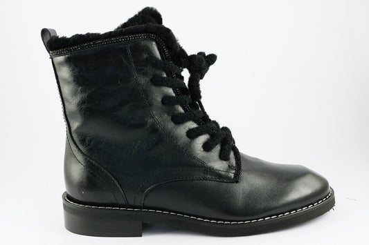 'Freya' in Black Leather Sheepskin