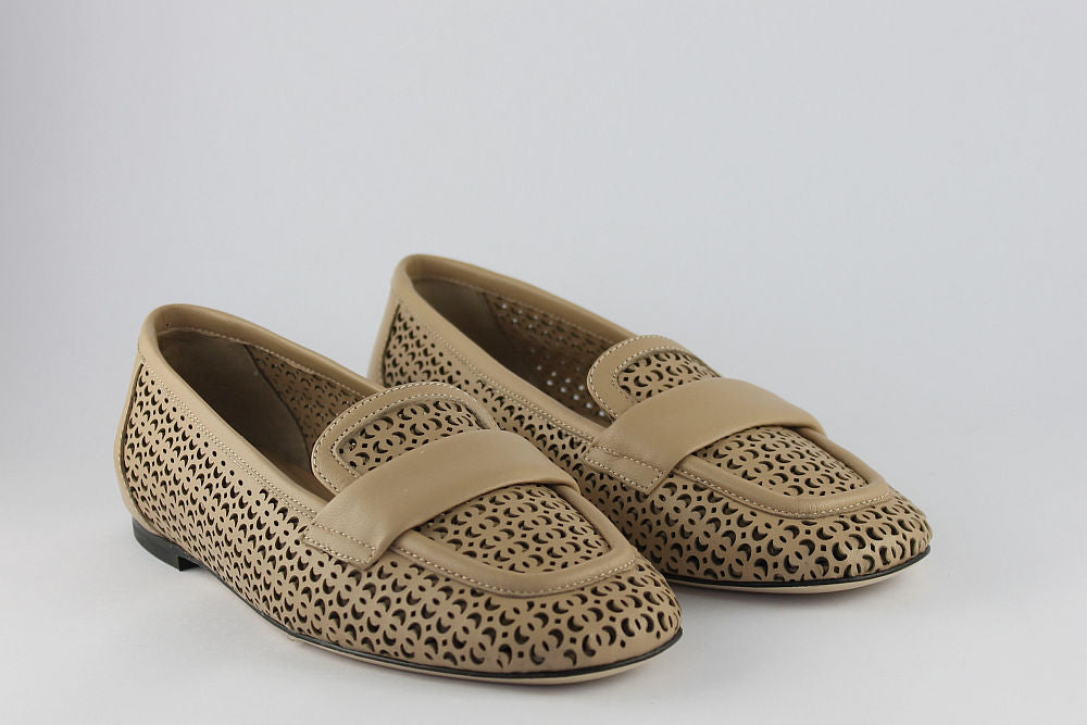 'Lucca' Leather Loafer in Sand