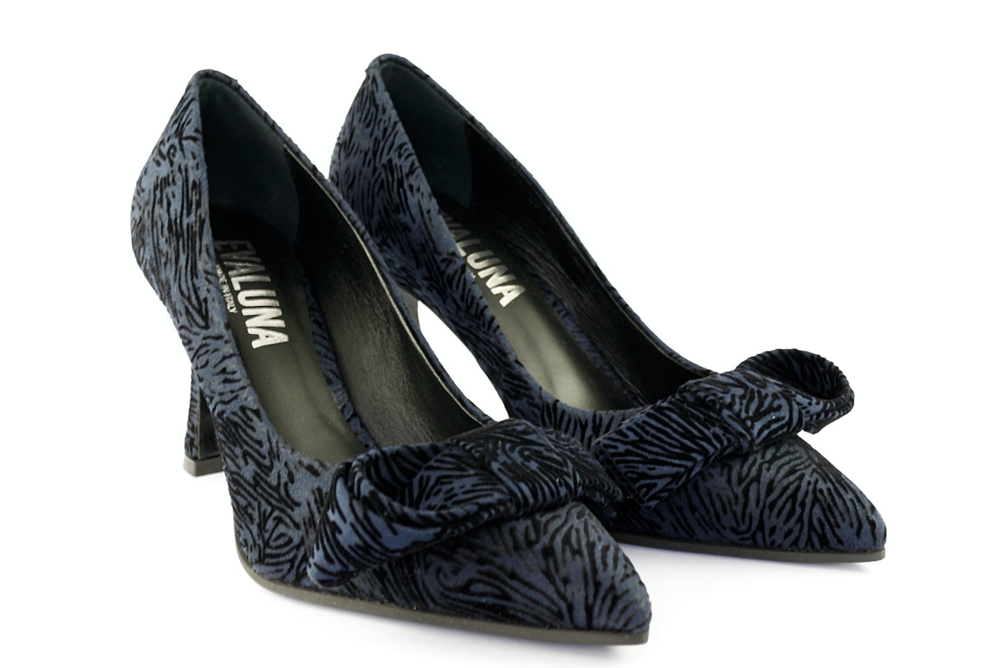 'Pienza' in Navy
