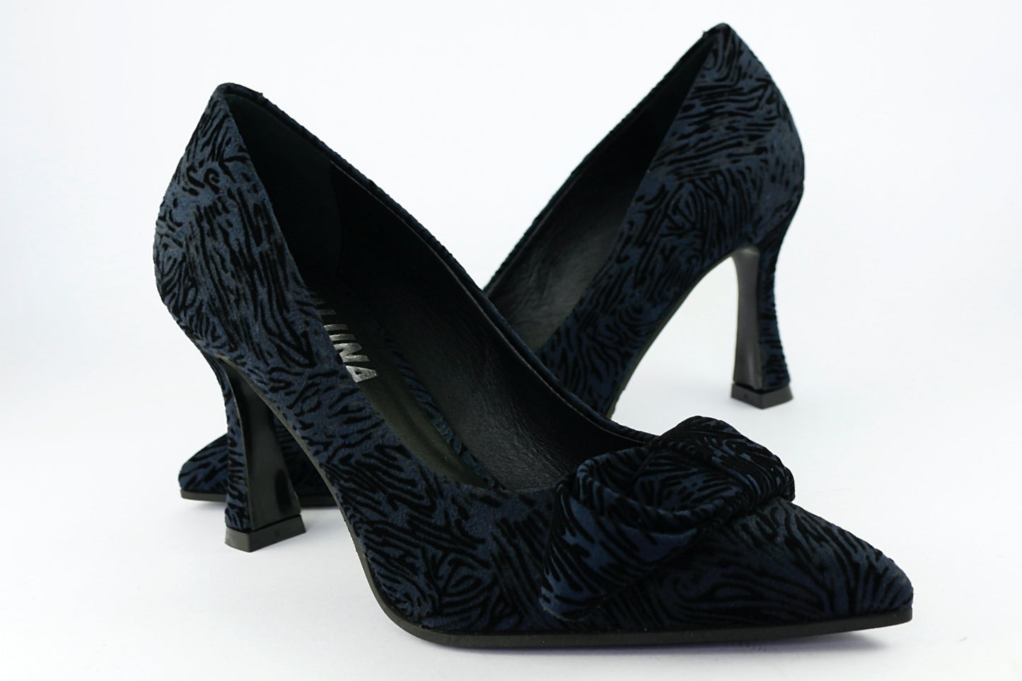 'Pienza' in Navy