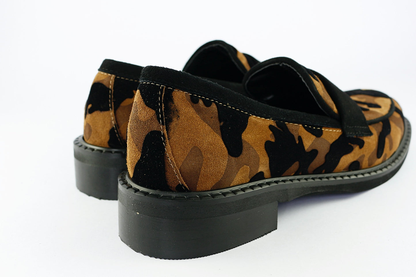 'Elisabetta' in Camouflage