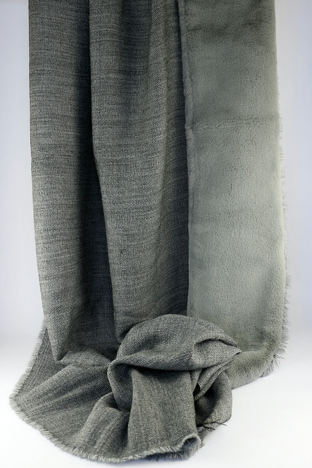 'Elsa' Stole/Scarf in Grey