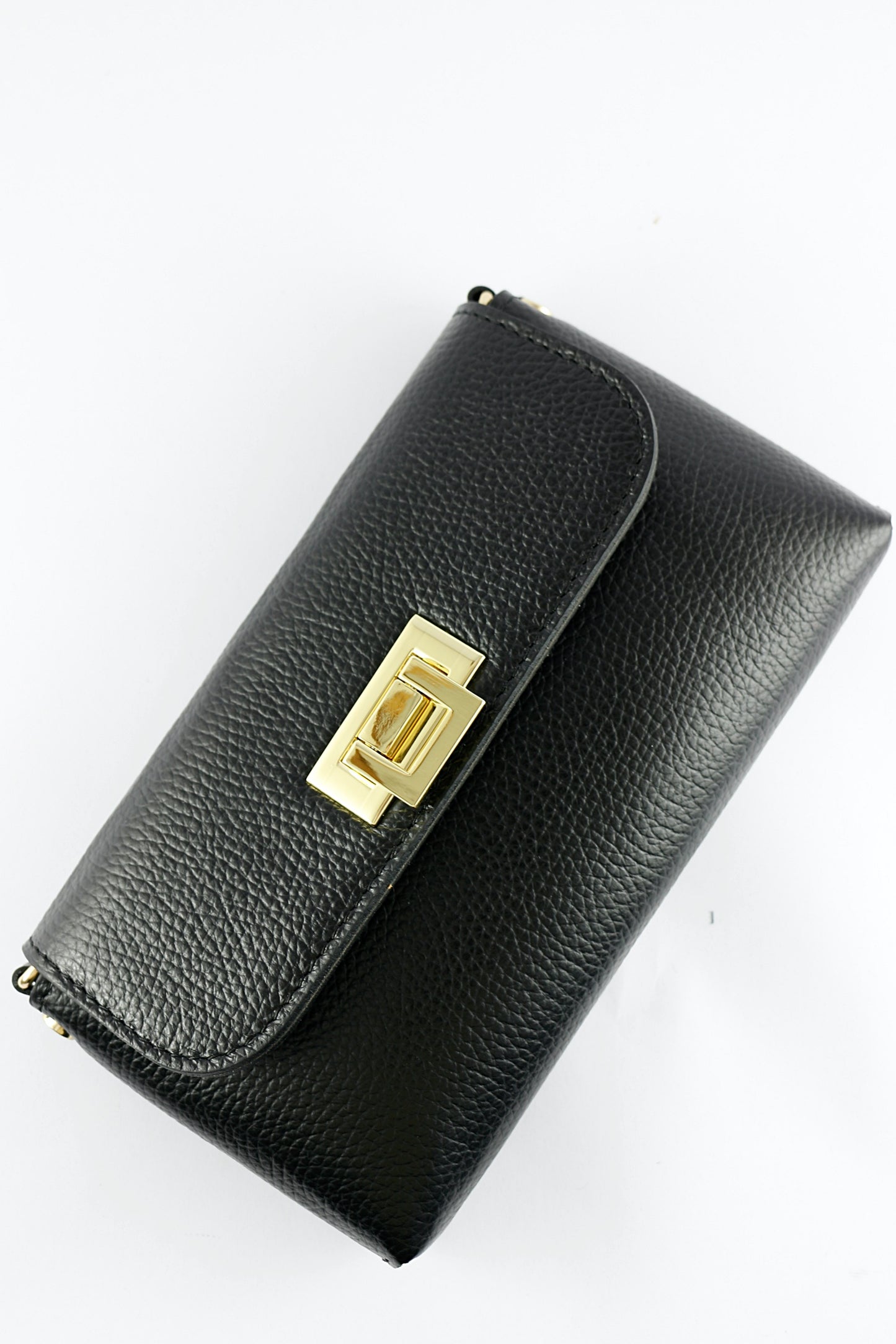 'Giovanna' in Black
