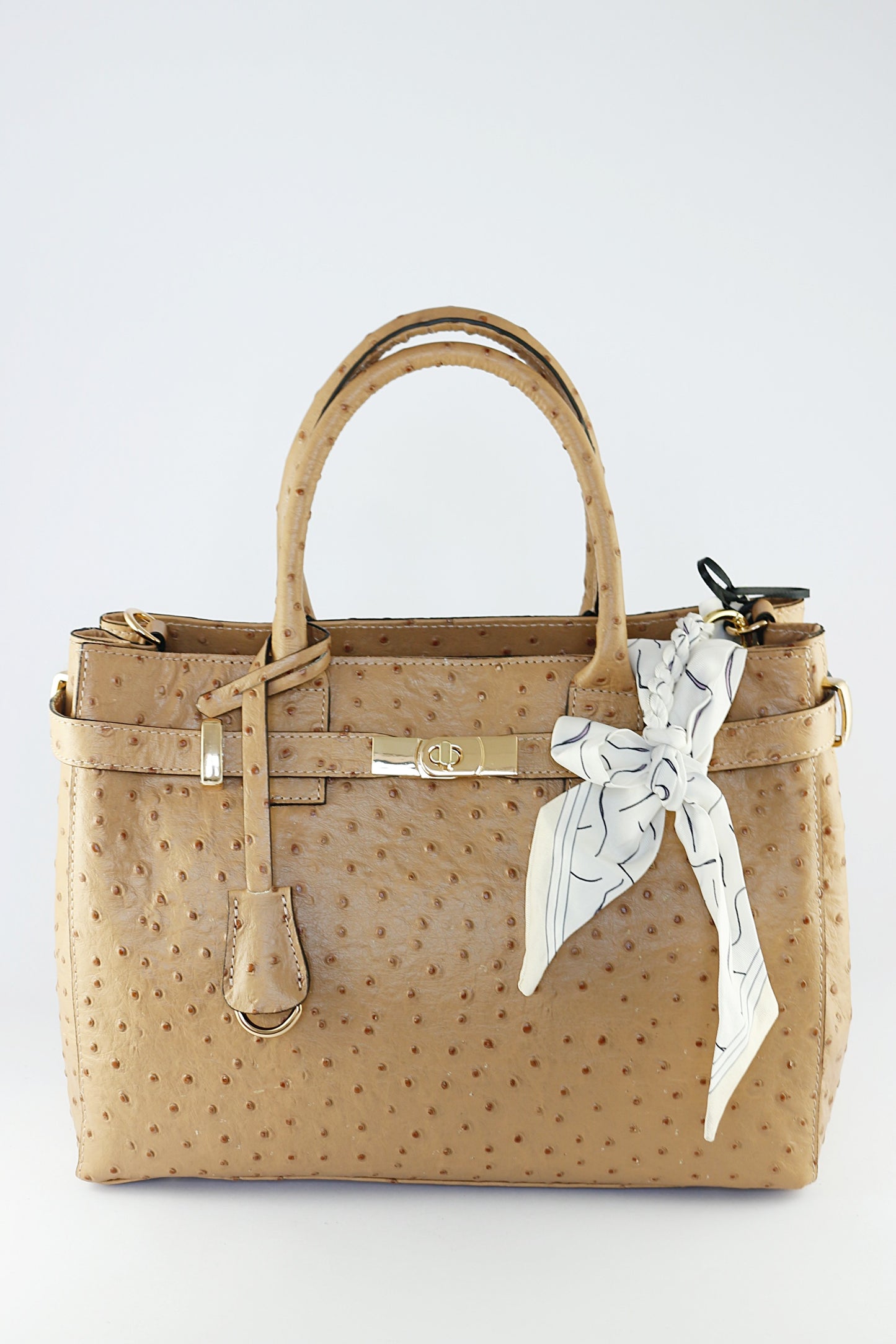'Lucia' in Camel