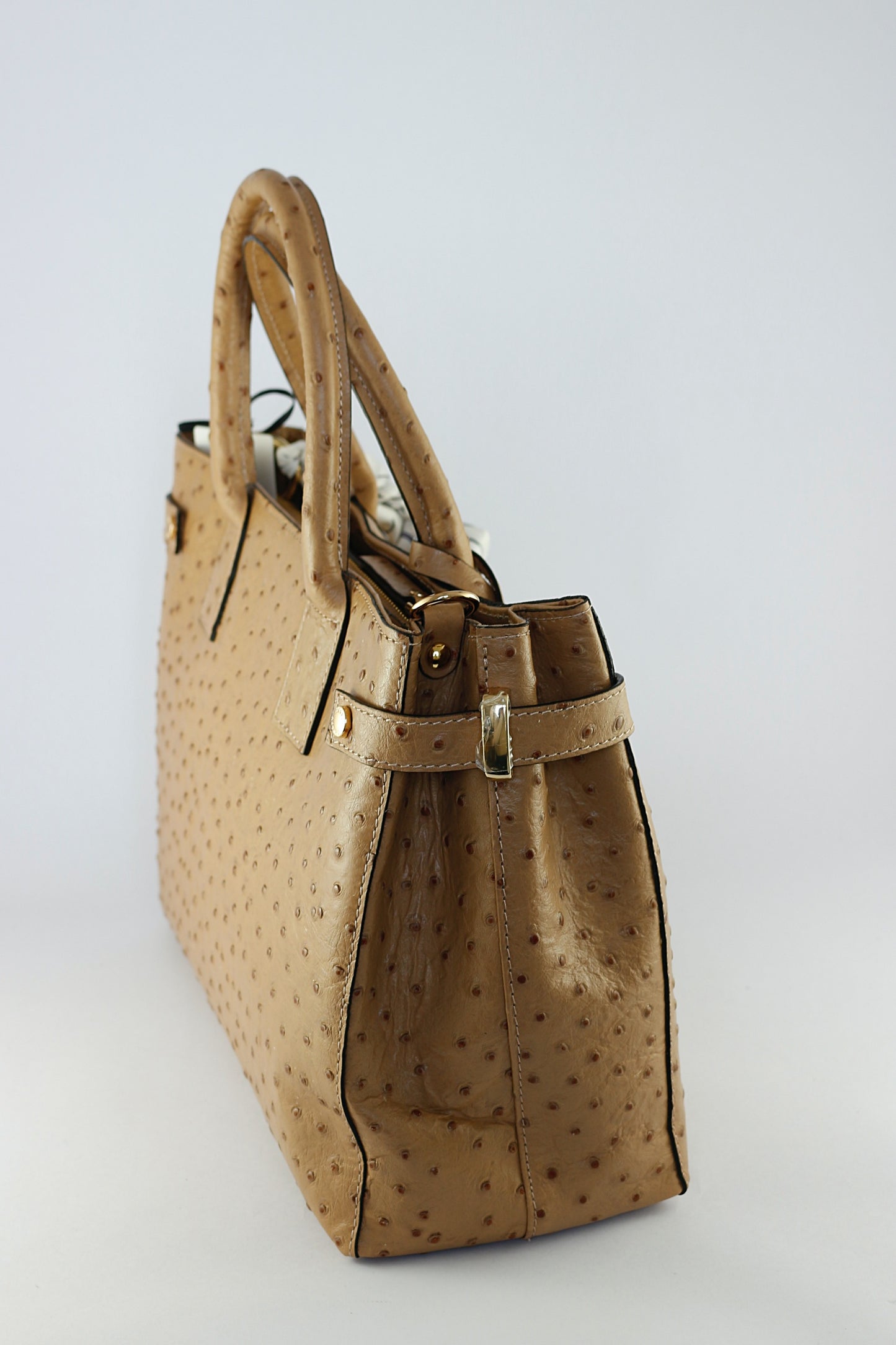 'Lucia' in Camel