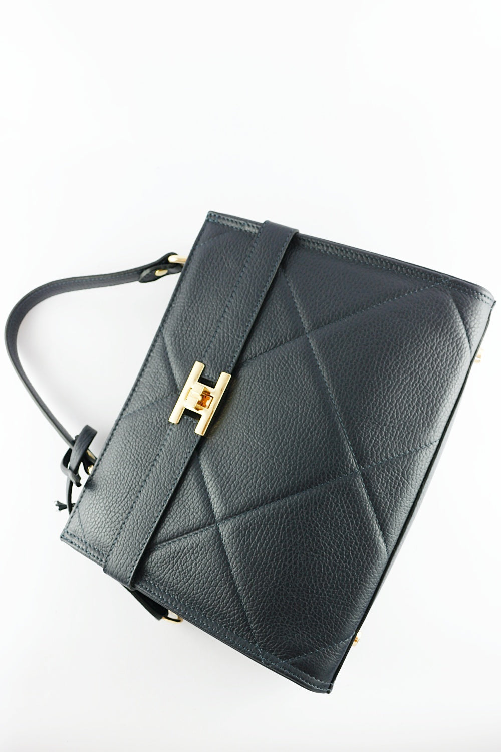Dina Navy