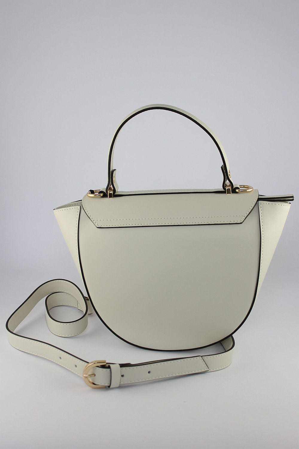 'Ginerva' in Ivory
