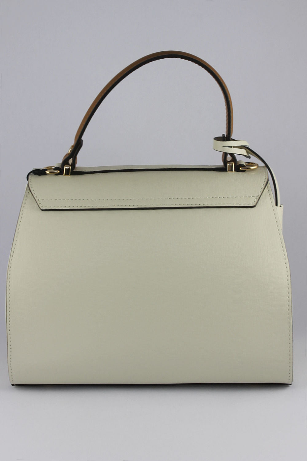 'Arianna' in Ivory