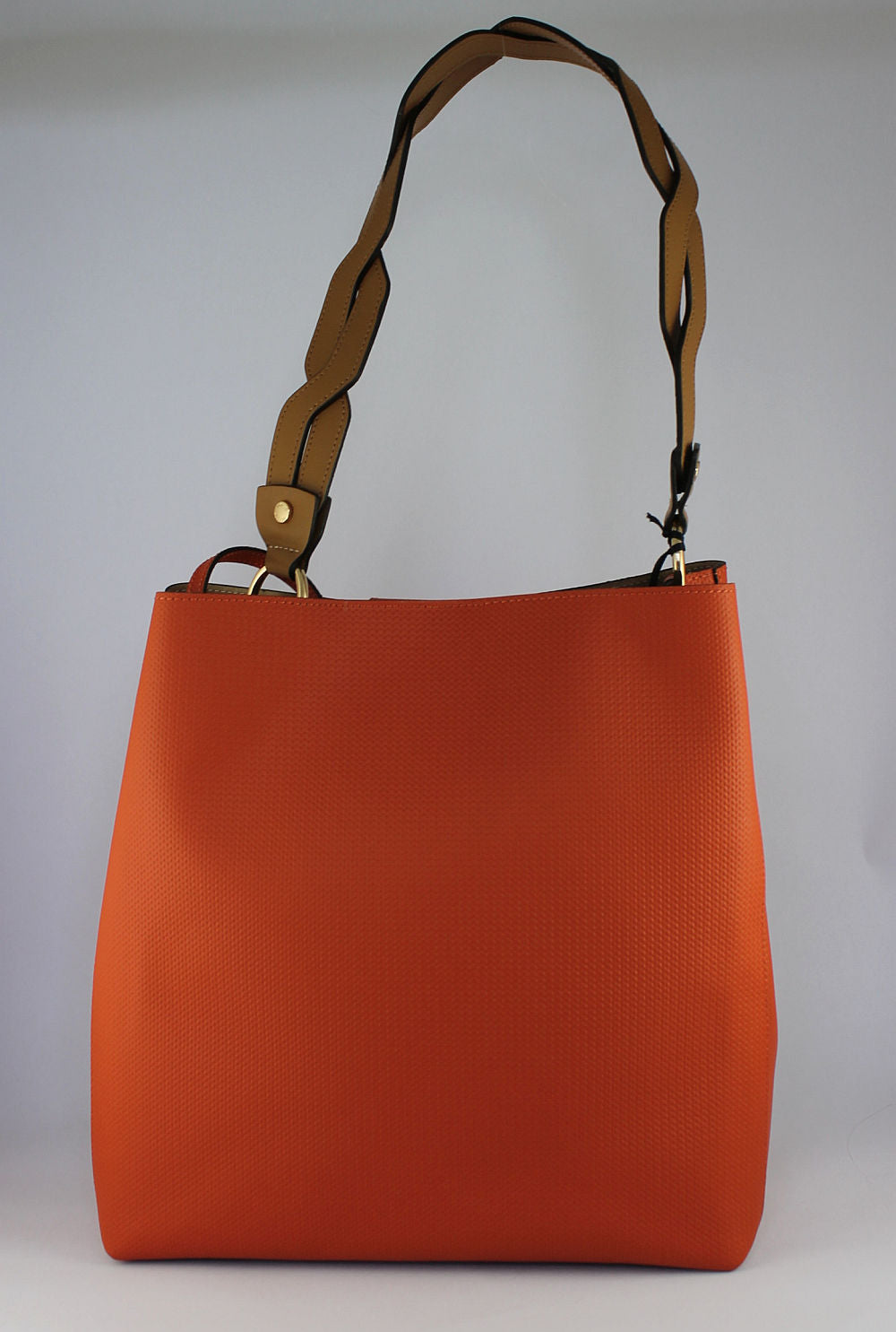 'Gabrielle' in Dark Coral