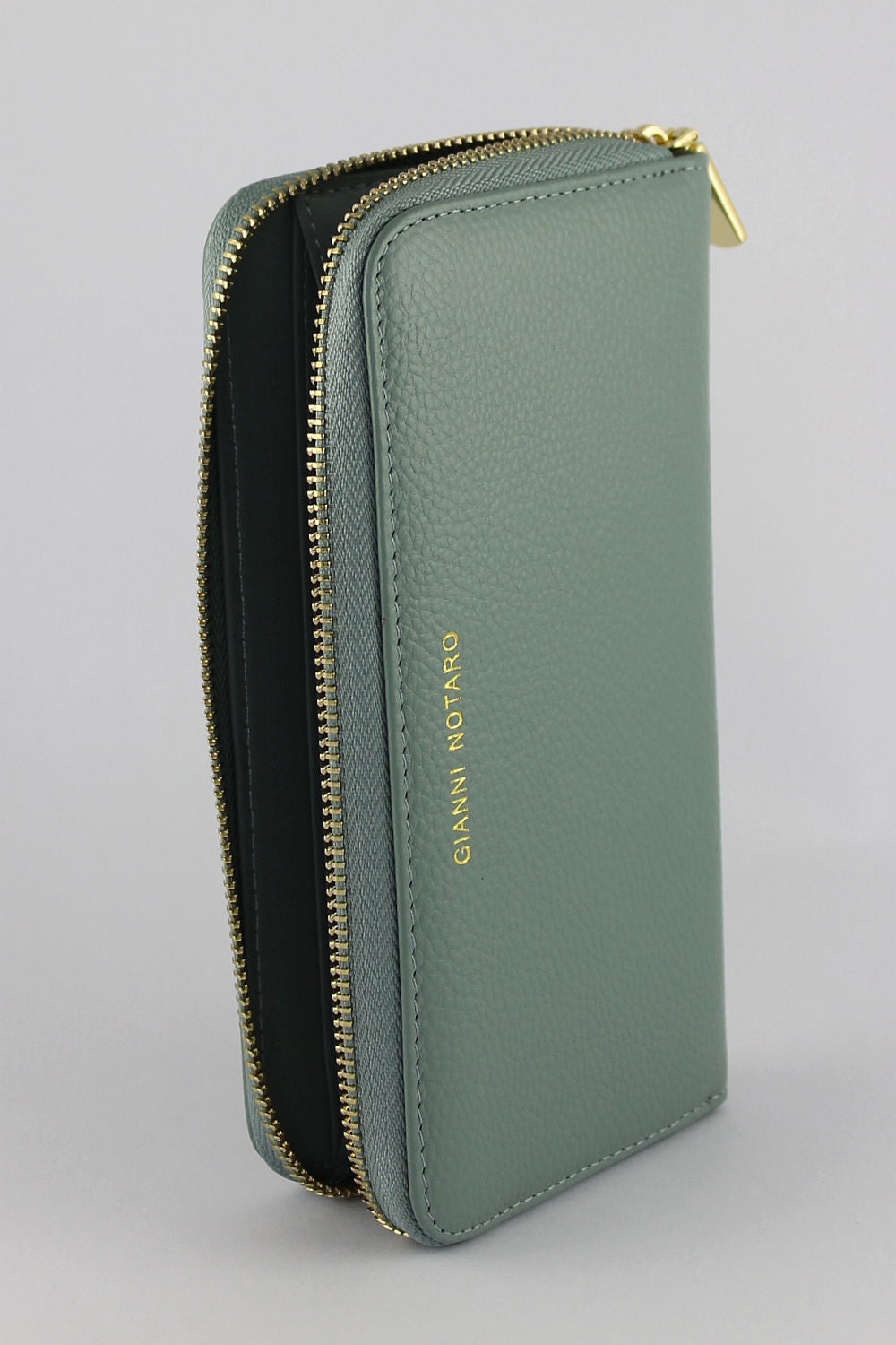 Gianni Sea Foam