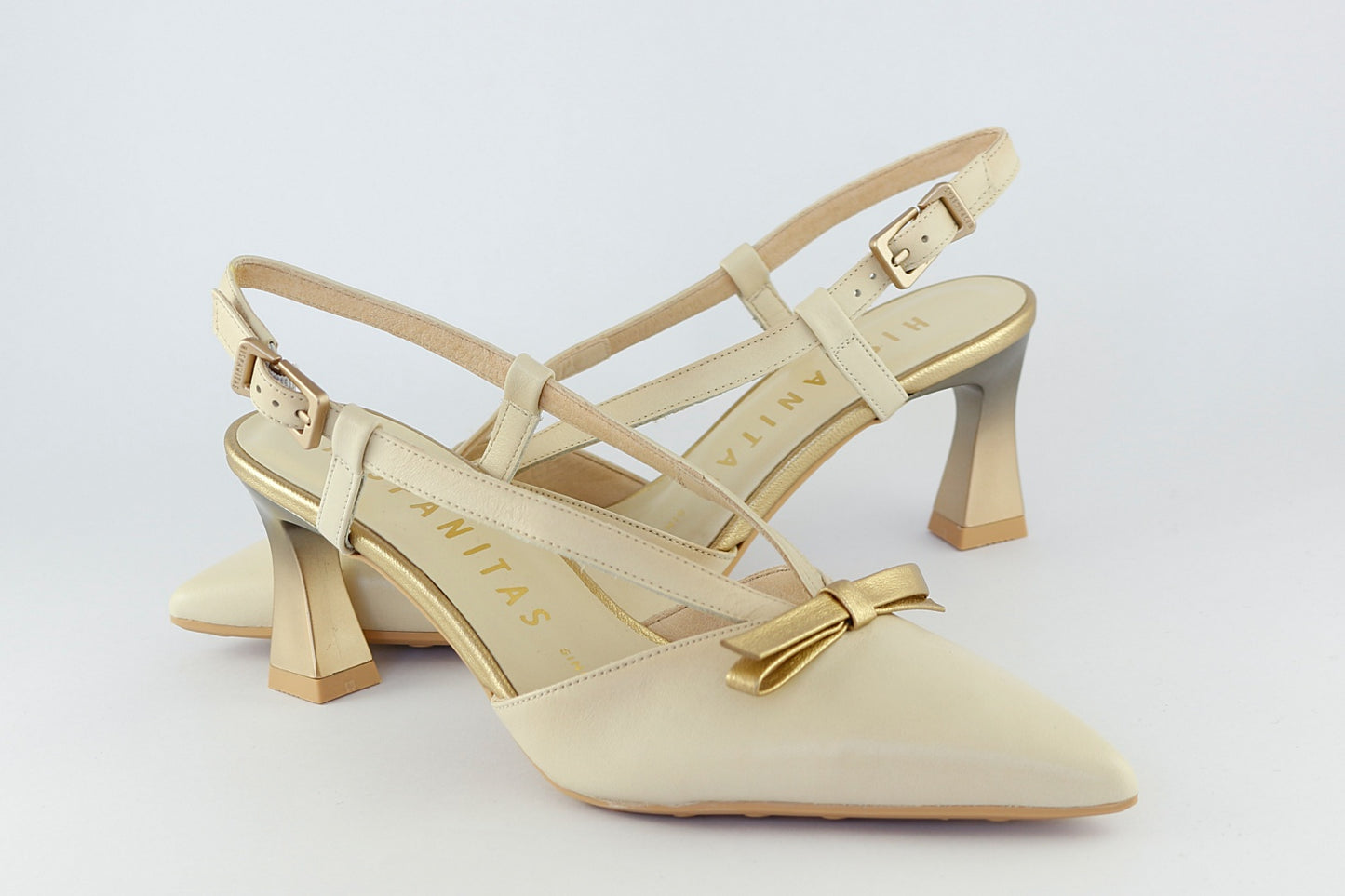 'Jerez' in Ivory & Gold
