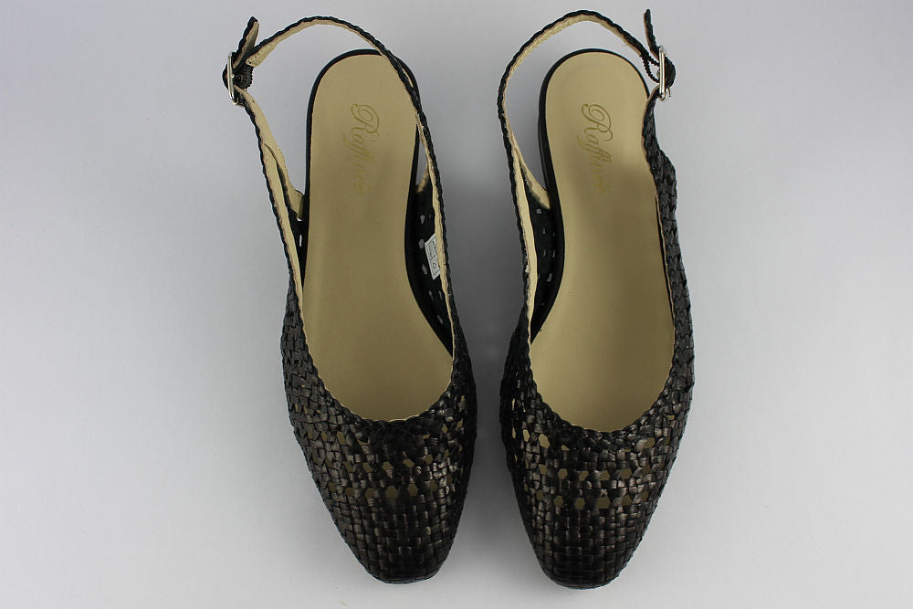'Ava' in Black