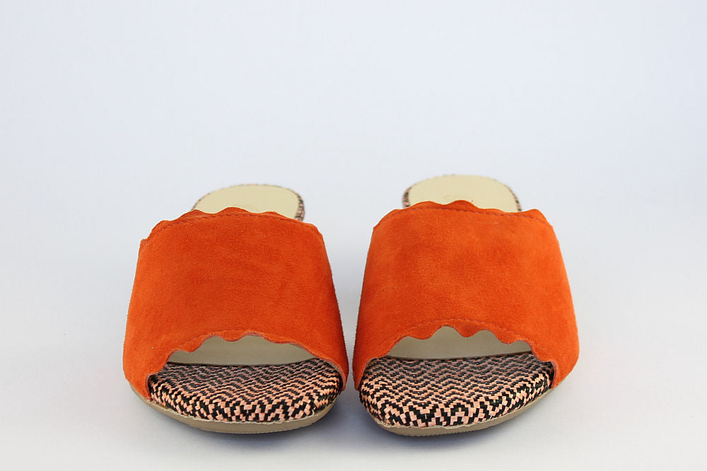 'Solana' in Orange
