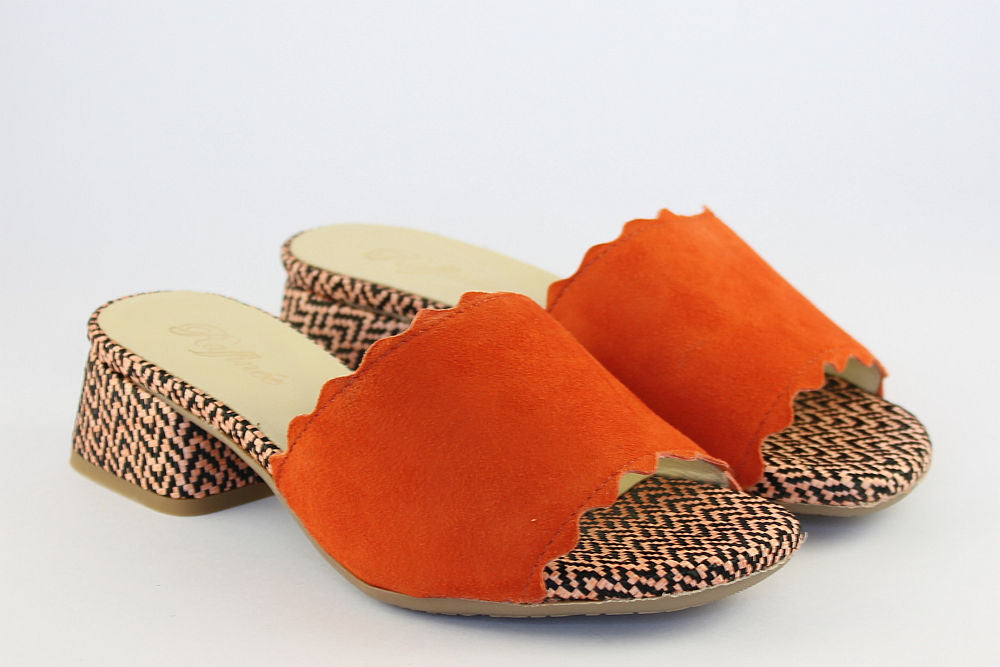 'Solana' in Orange
