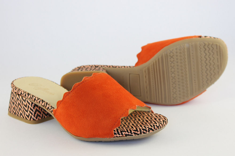 'Solana' in Orange
