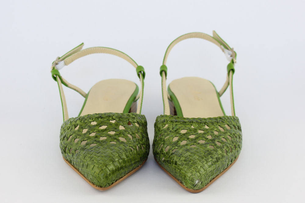 'Estela' in Apple Green