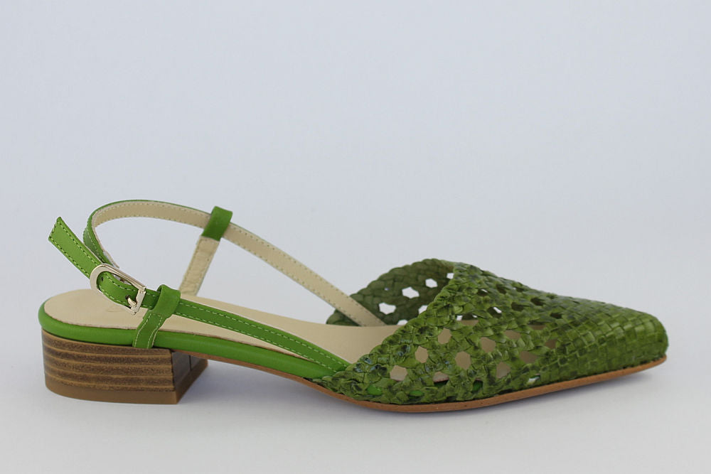 'Estela' in Apple Green