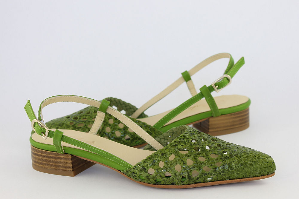 'Estela' in Apple Green