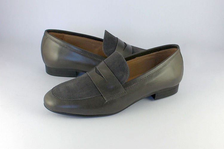 'Angela' Suede Grey Loafer