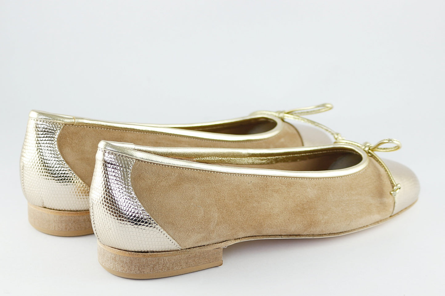 'Urbino' in Biscuit & Gold