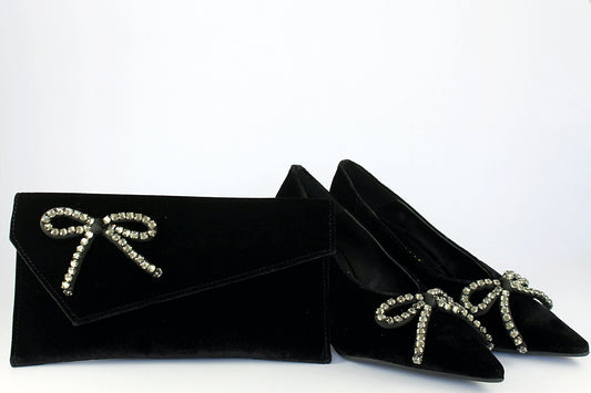 'Liza' in Black Velvet