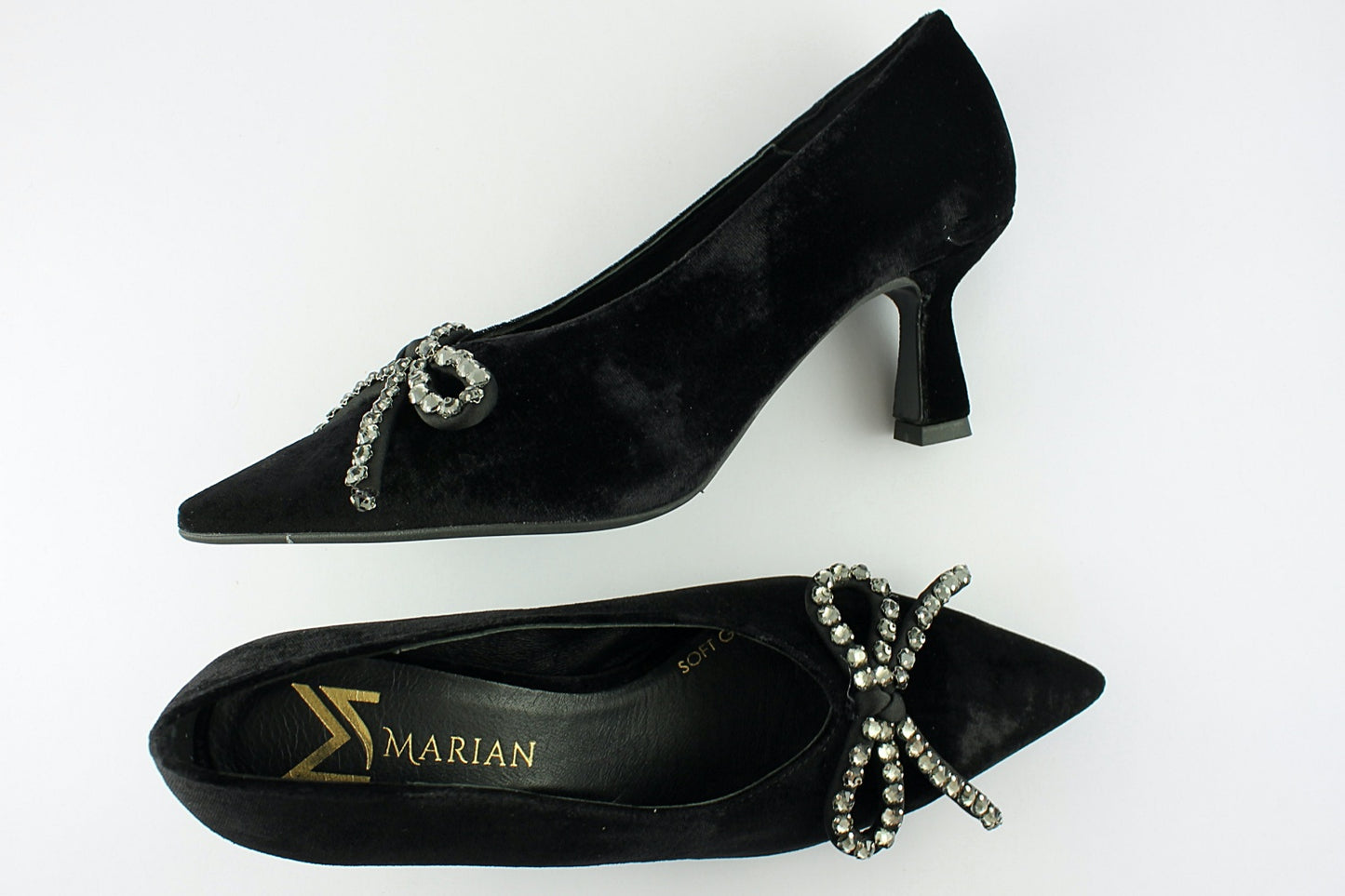 'Lucie' in Black Velvet