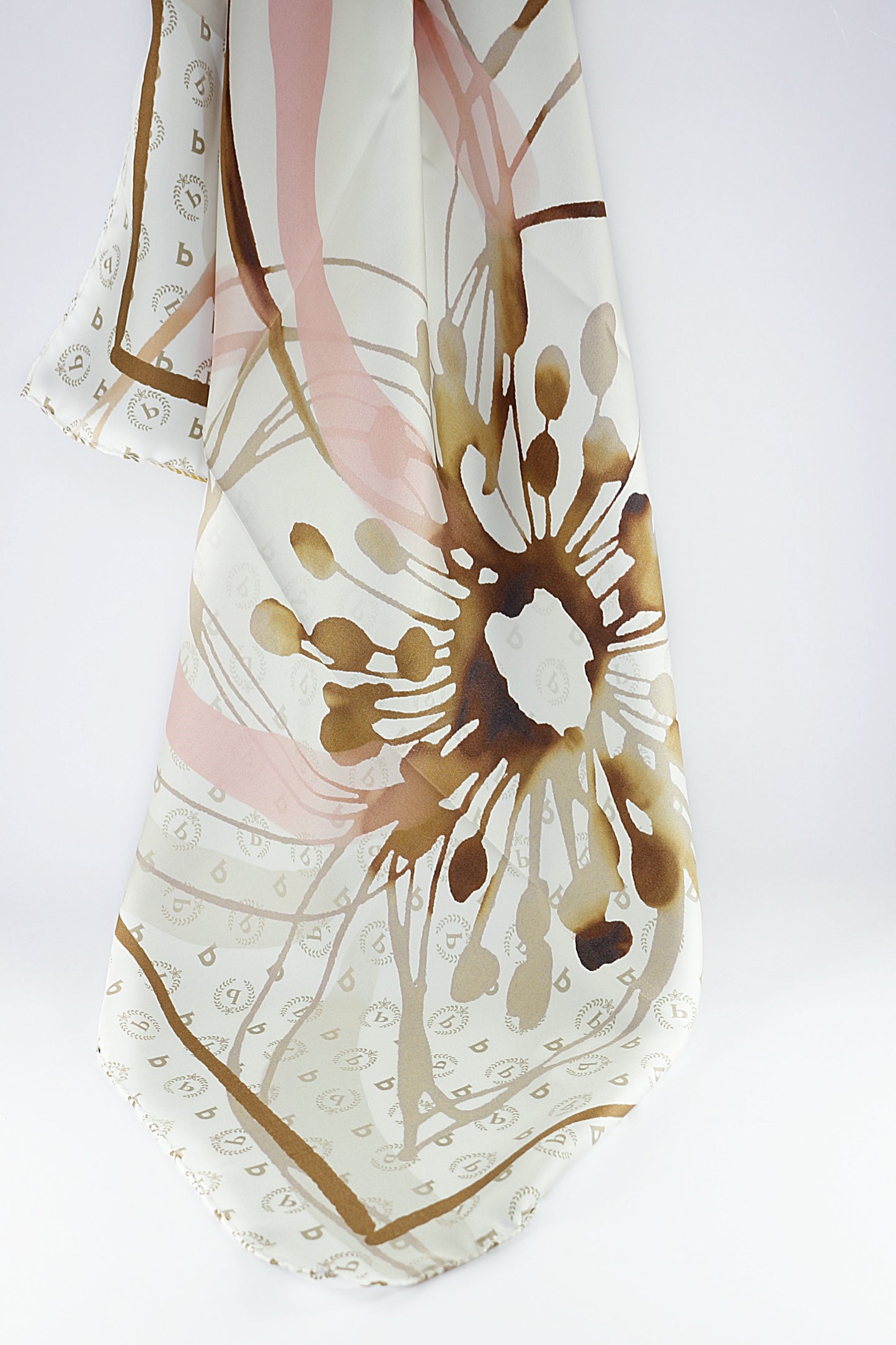 'Watercolour' in Gold