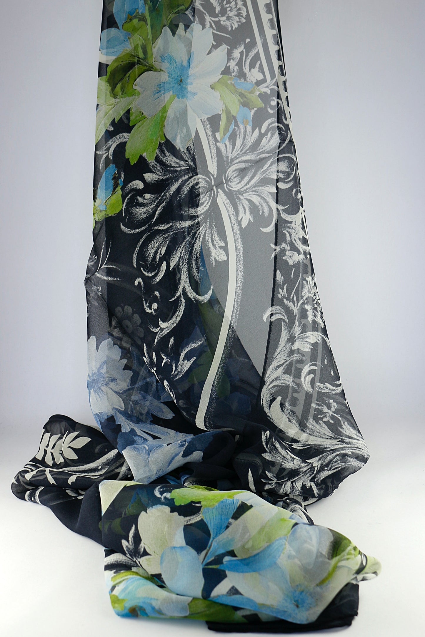 'Flower Fountain' in Dark