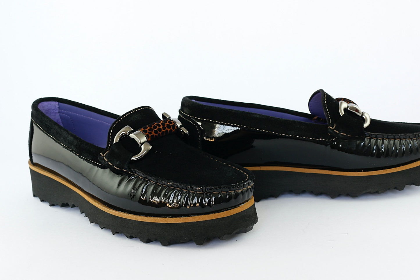 'Leopardo' Black Loafer on a Wedge
