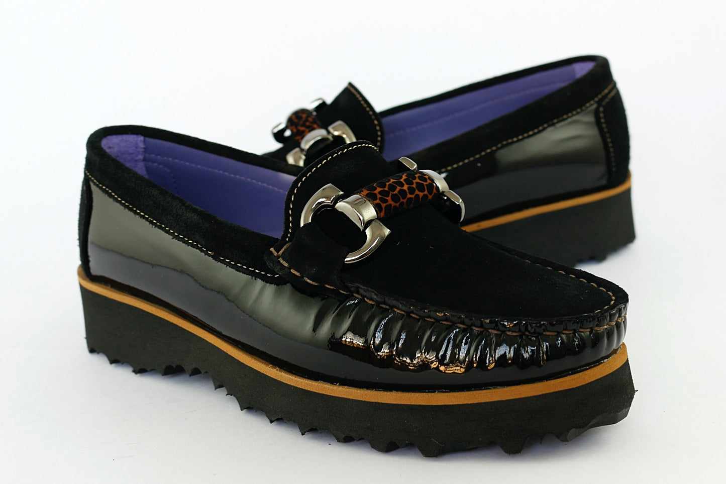 'Leopardo' Black Loafer on a Wedge