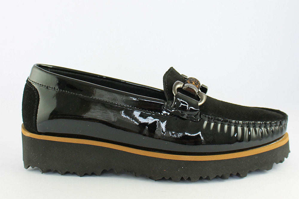 'Leopardo' Black Loafer on a Wedge