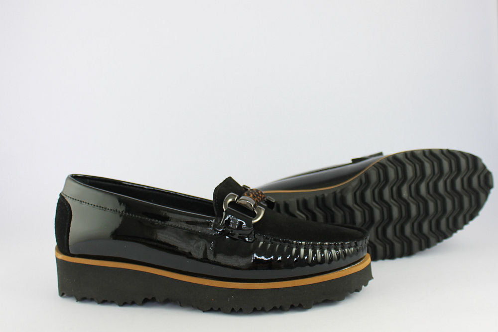 'Leopardo' Black Loafer on a Wedge