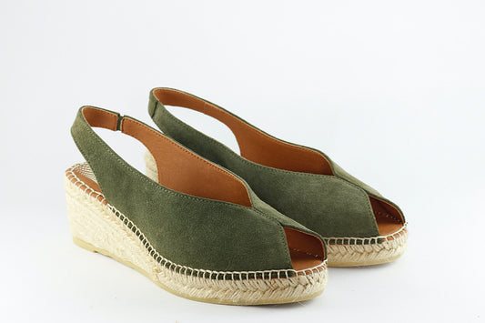 Amora in Khaki