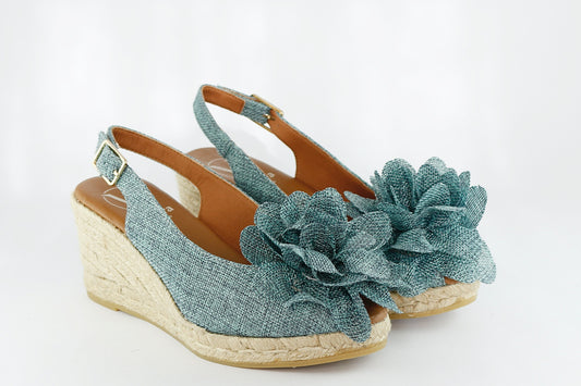 'Carenza' in Aqua